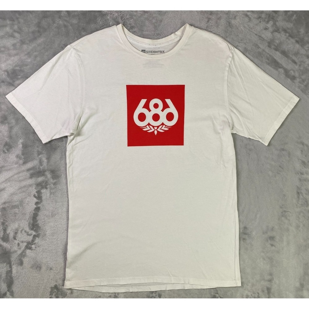 686 SixEightSix Graphic T-Shirt Men MED White Red Box Logo Short Sleeve Cotton